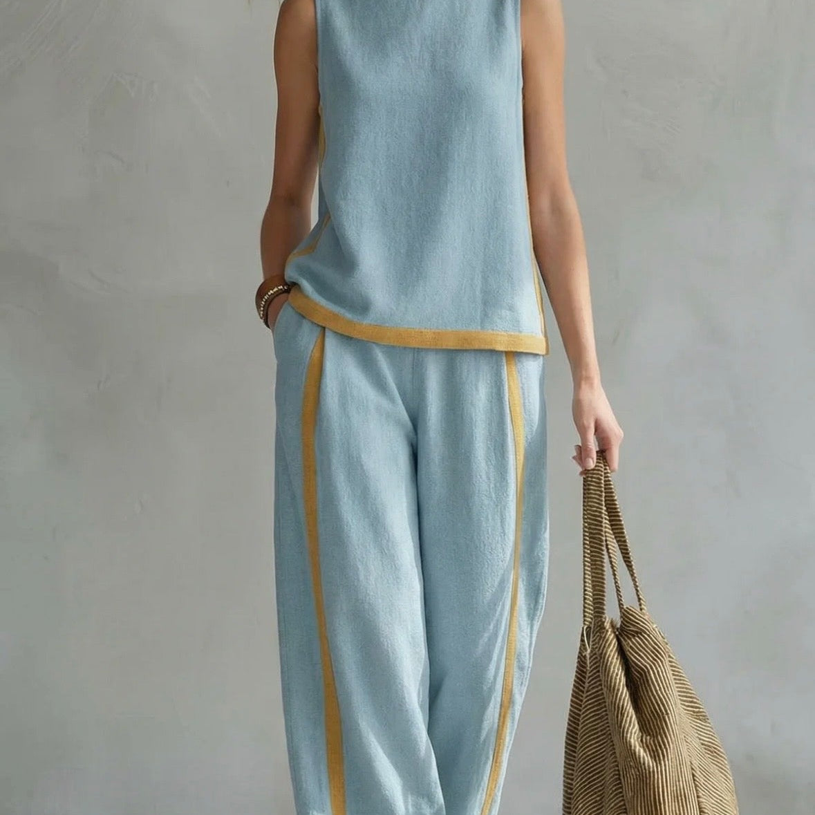 Leila elegant sleeveless trouser set in Blue, view 7