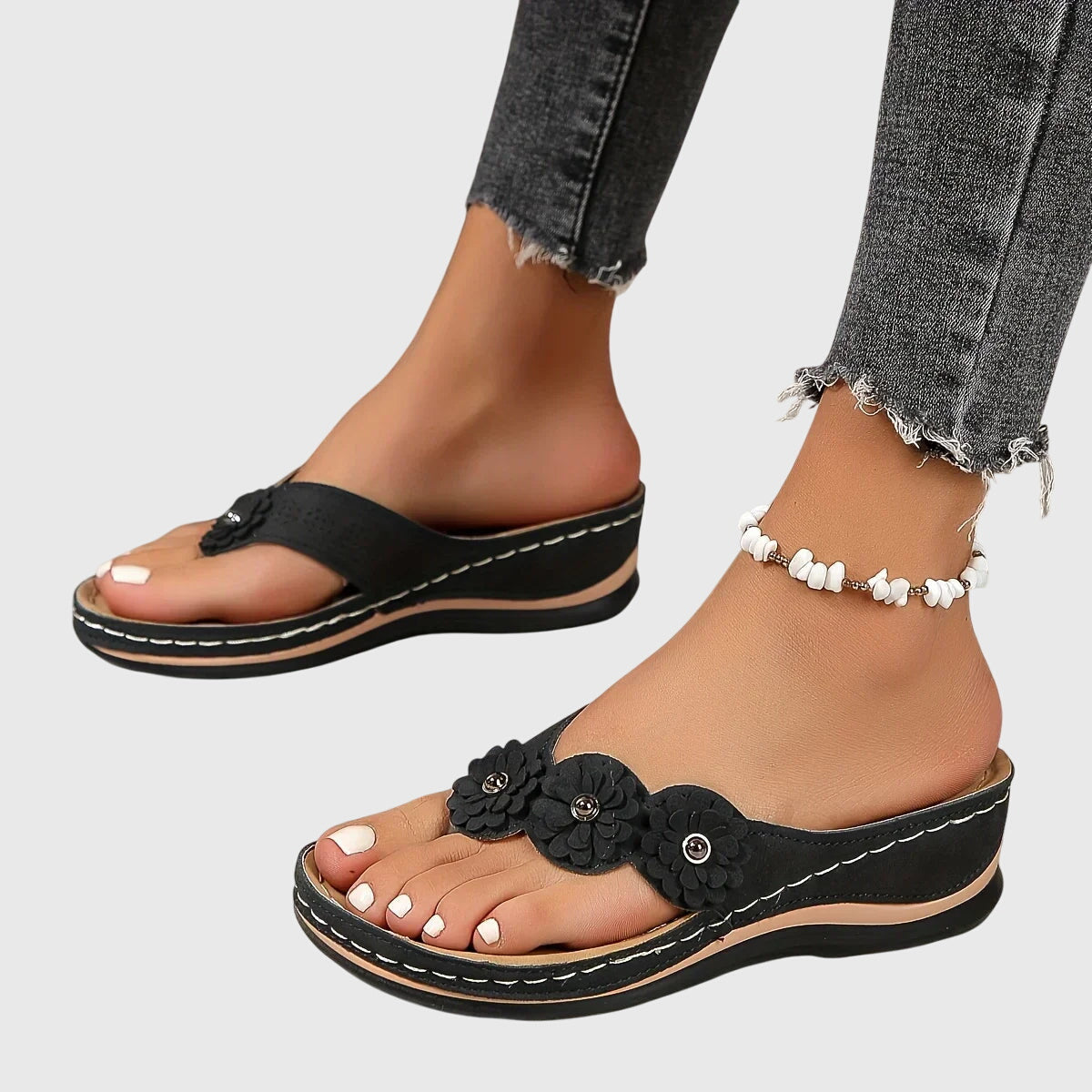 Alexis orthopaedic flip flops in Black, view 5