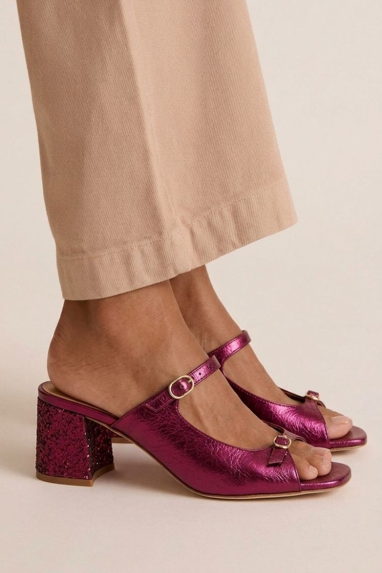 Marguerite golden mule heel sandal in Fuchsia, view 6