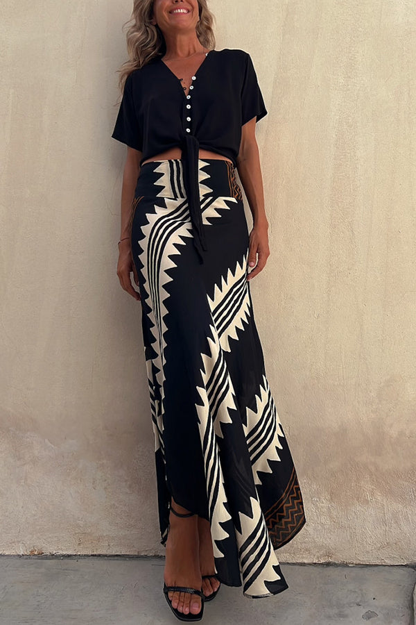 High waisted striped maxi skirt in Black, view 2