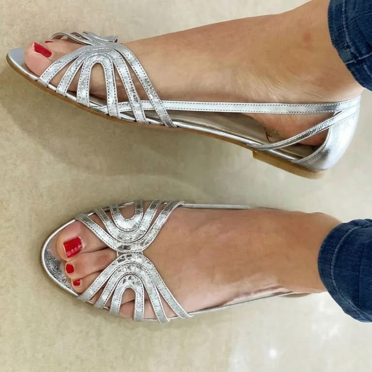 Saoirse flat sandal in Silver, view 3