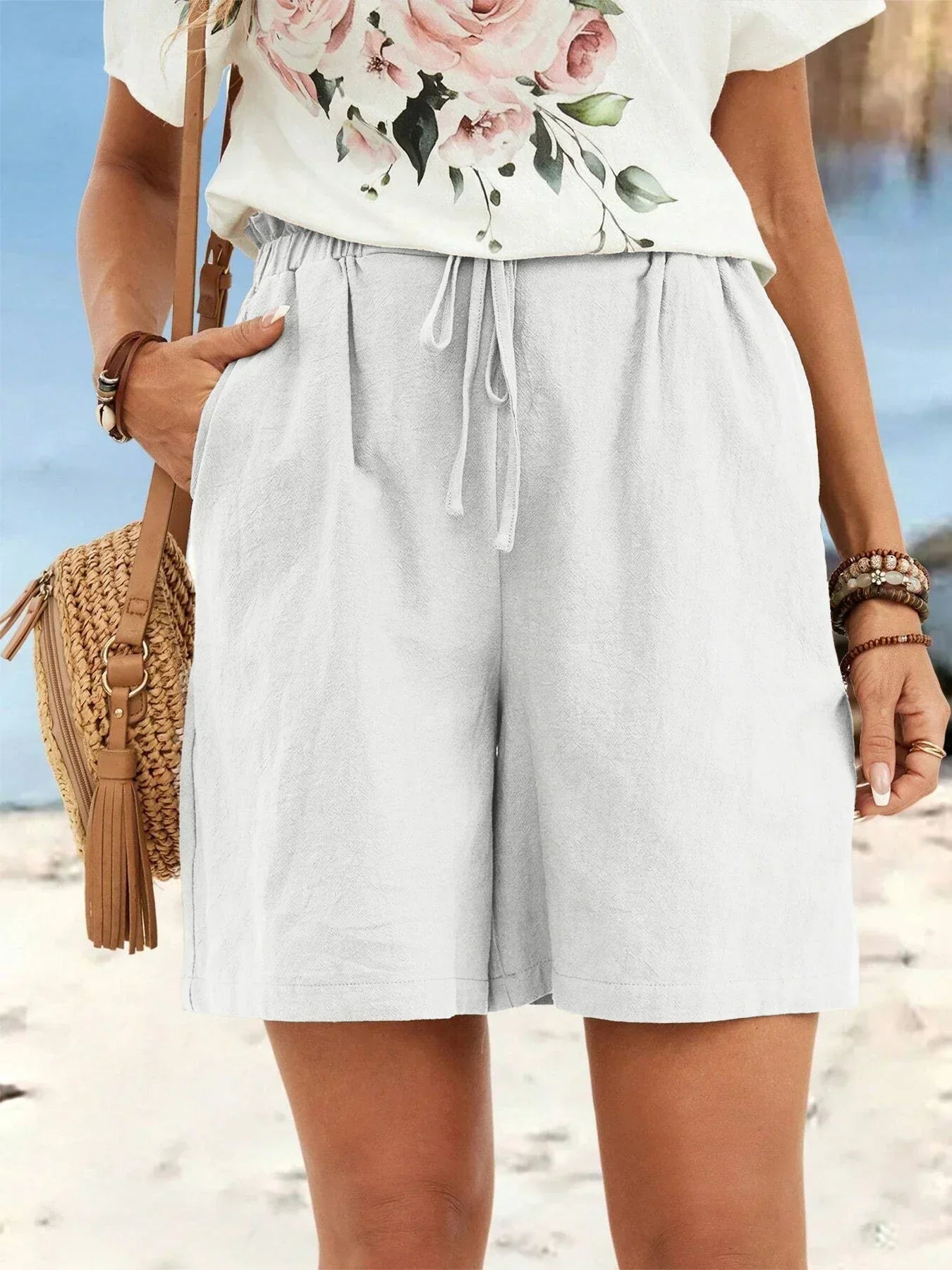 Casual linen style drawstring shorts with pockets in White, view 6