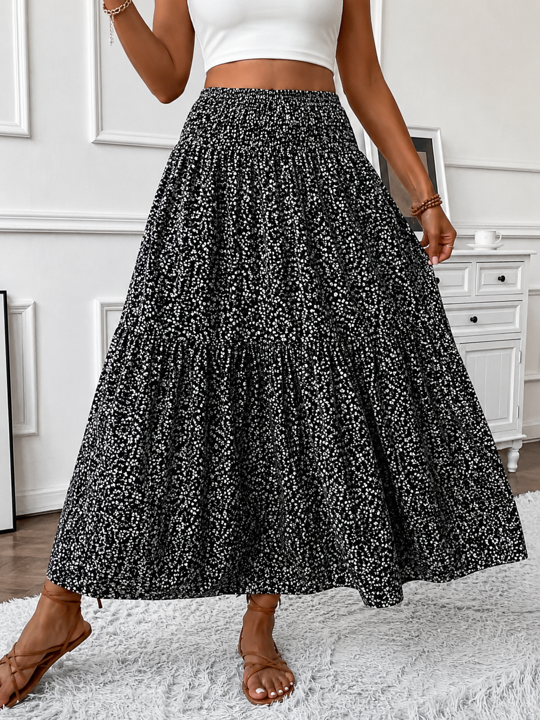 Ditsy floral tiered maxi skirt in Black, view 3
