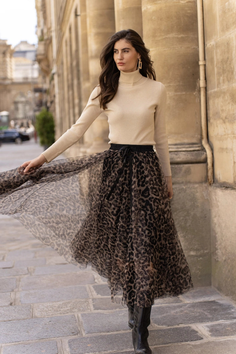 Leopard print tulle maxi skirt in Black, view 2