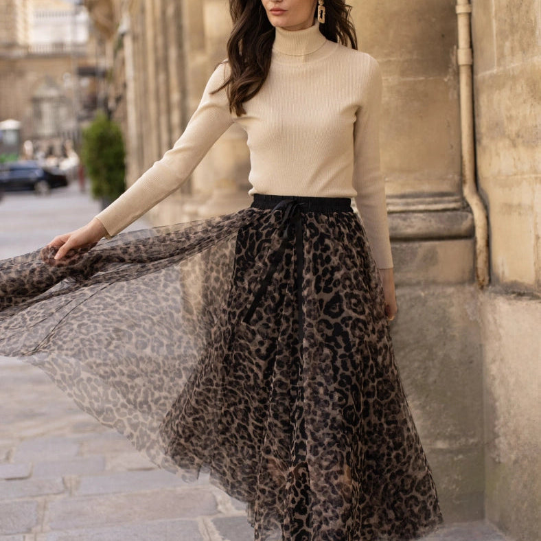 Leopard print tulle maxi skirt in Black, view 2