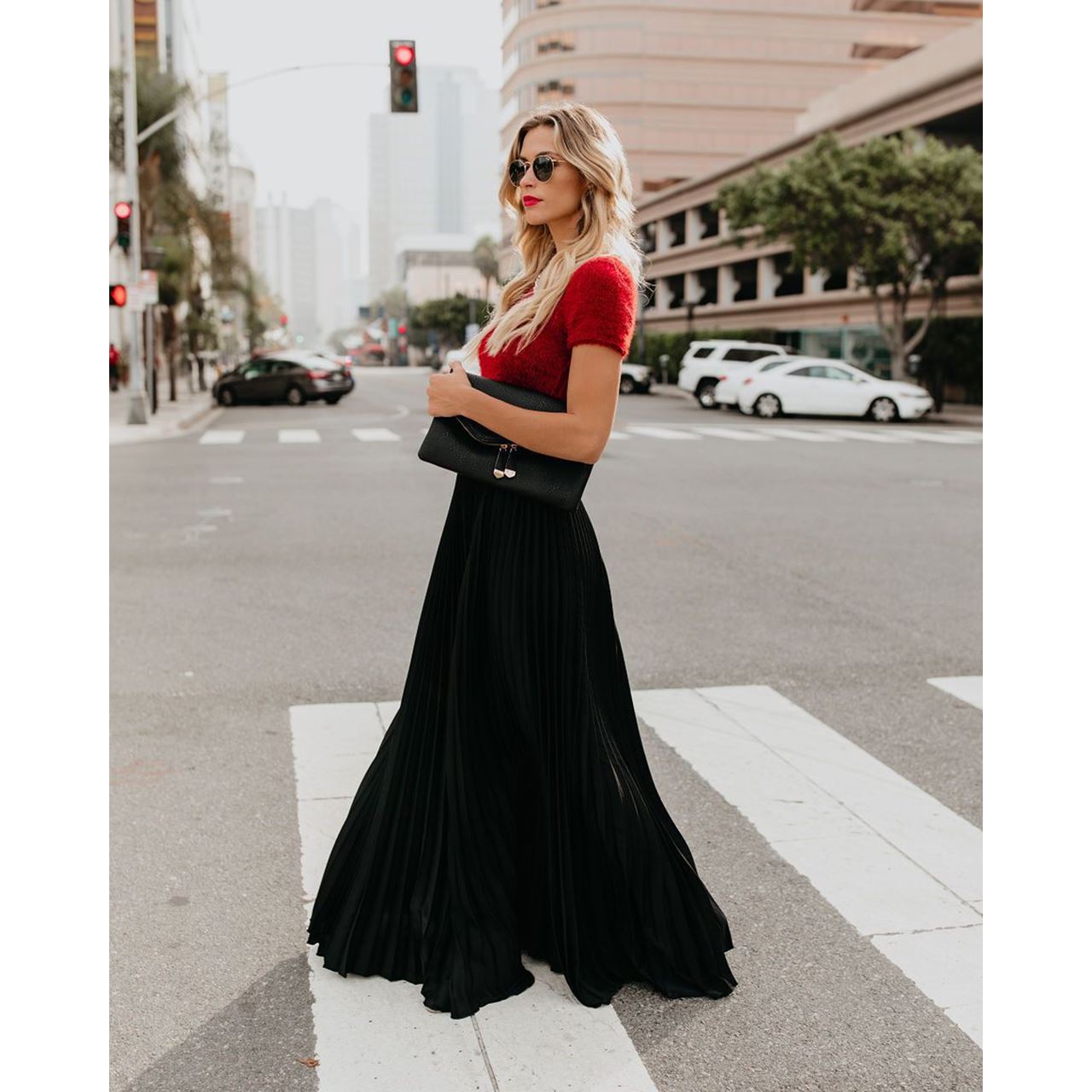 Fine pleated high waist maxi skirt in Black, view 4