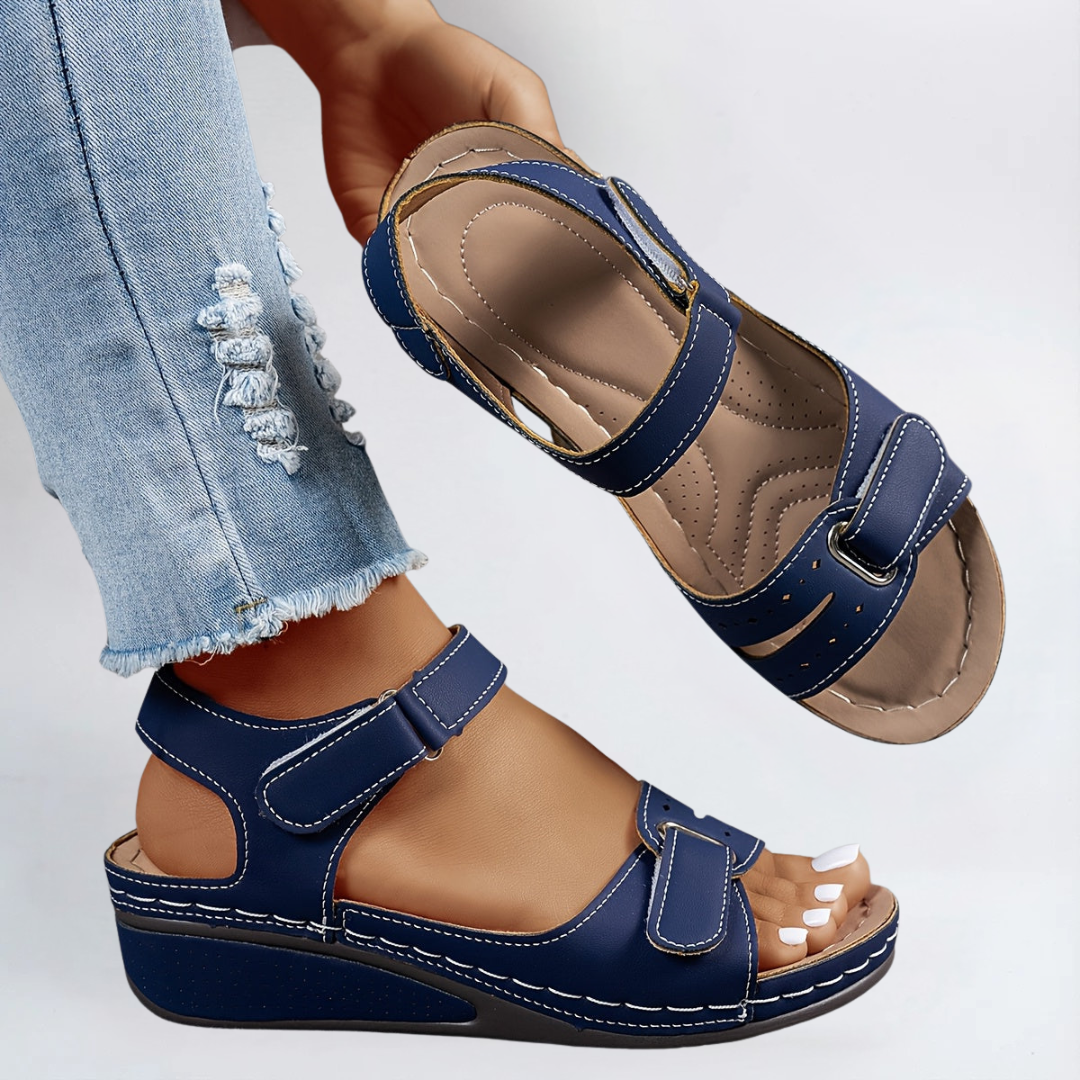 Margot flex sole comfort sandals in Blue, view 3