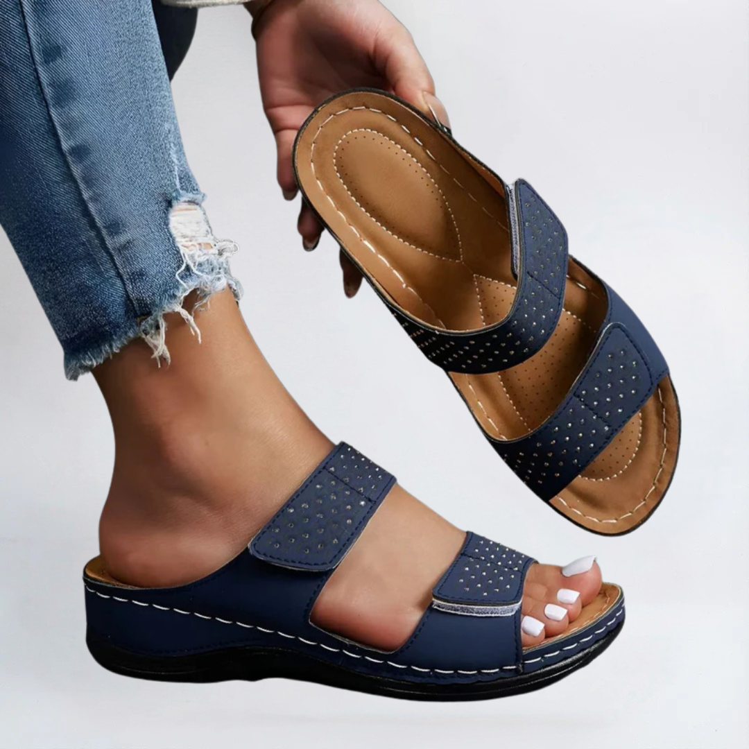 Lynn sporty comfort sandals in Blue, view 2