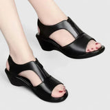 Nerisse elegant sandals in Black, view 5