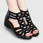 Marisen orthopaedic sandals in Black, front view