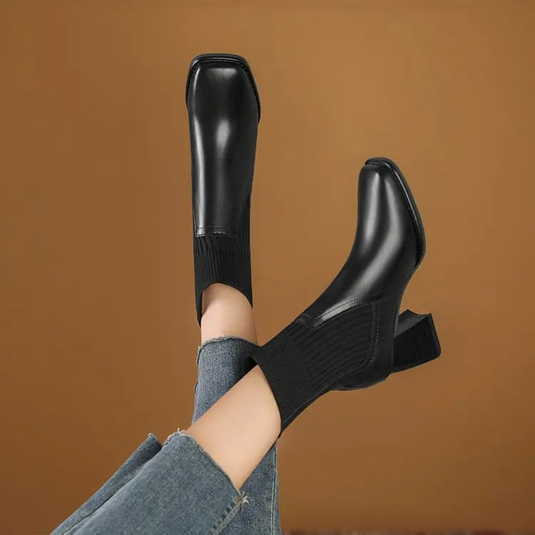 Caroline - Elegant Flat Ankle Boots