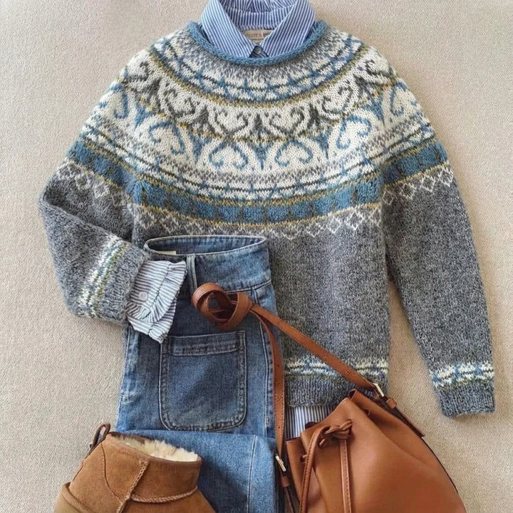 Lucía grey Nordic knit jumper, front view