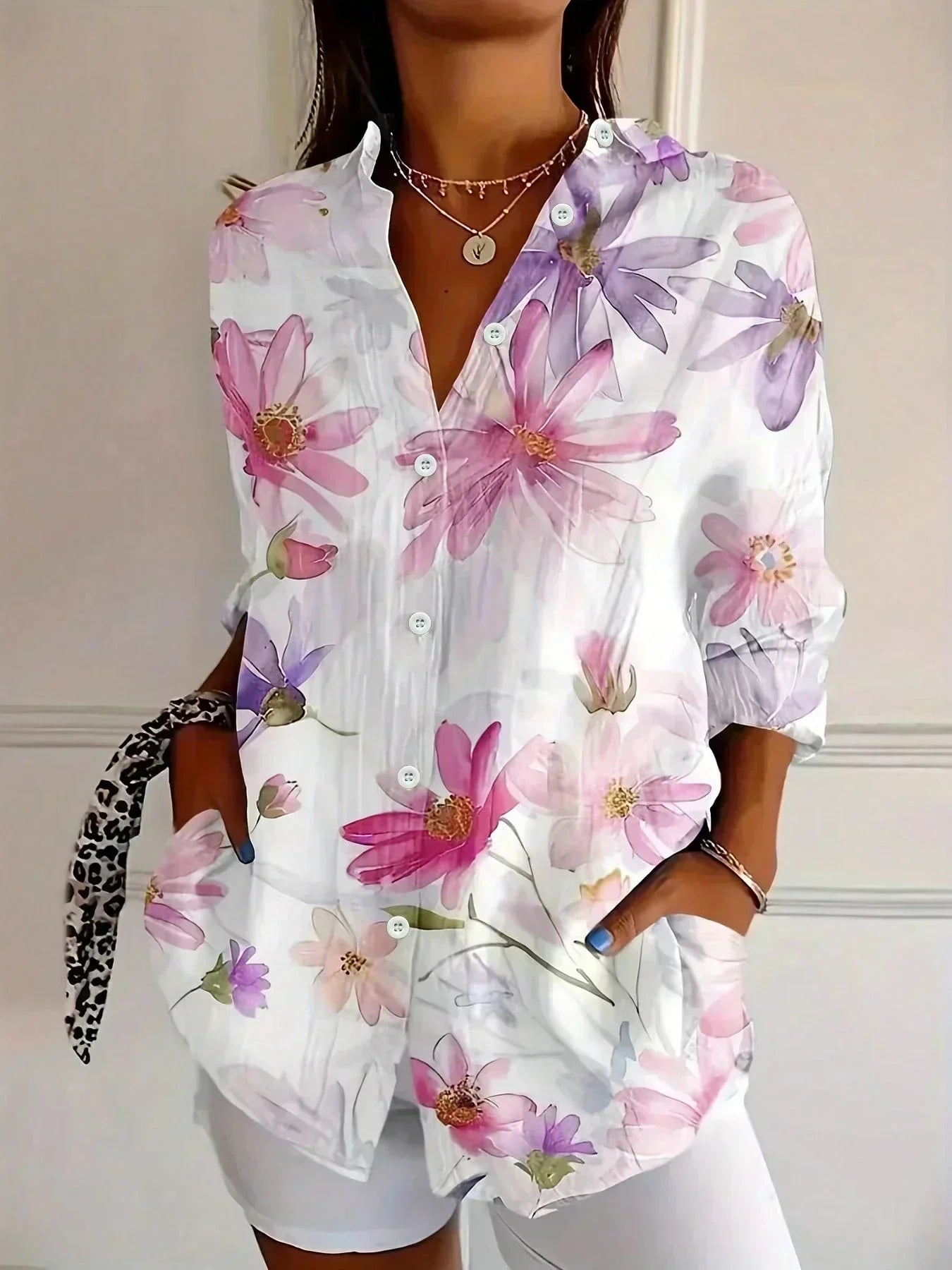 Sadie colourful pattern blouse in White, view 5