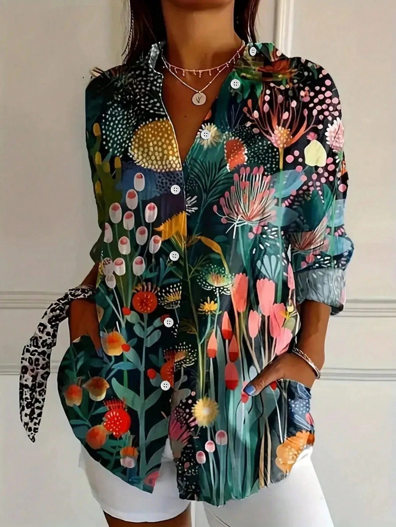 Lana colourful classic blouse in Green, view 4