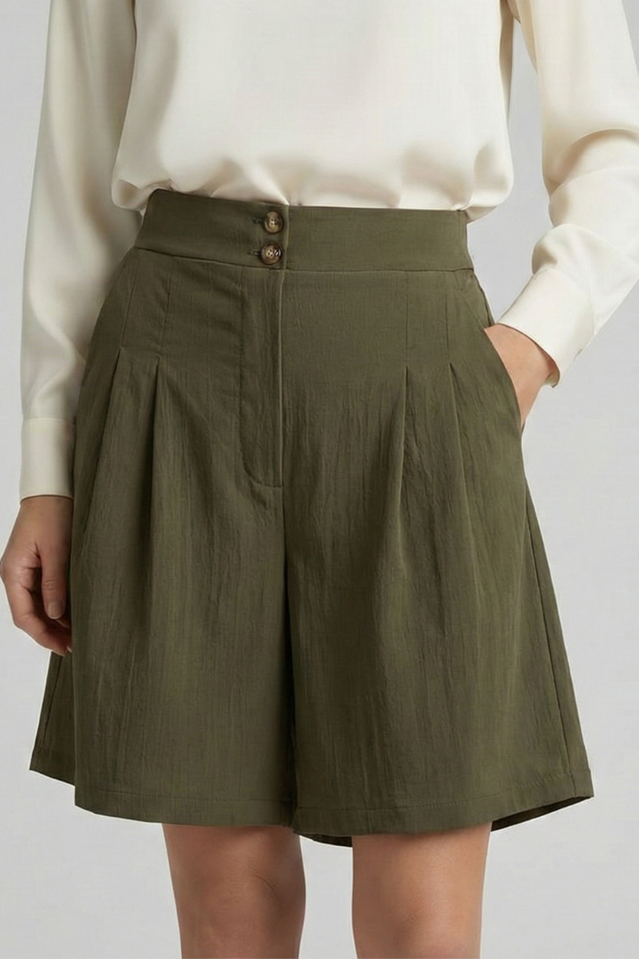 Tailored high waist pleated shorts in Dark Green, view 8