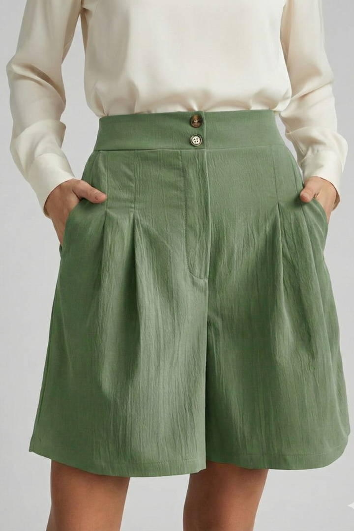 Tailored high waist pleated shorts in Light Green, view 10