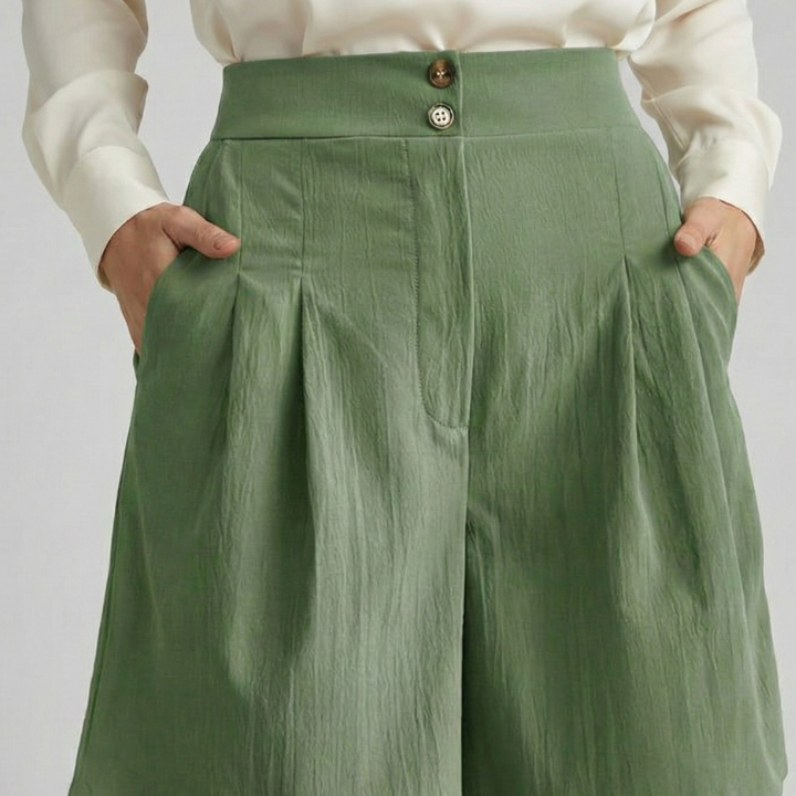 Tailored high waist pleated shorts in Light Green, view 10
