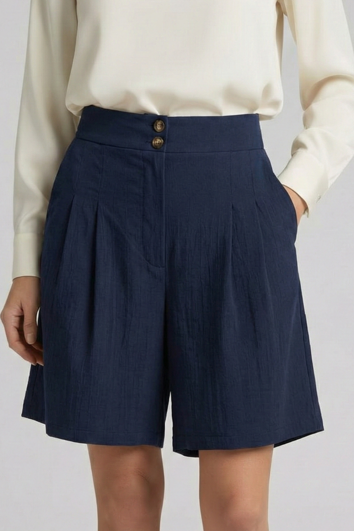 Tailored high waist pleated shorts in Dark Blue, view 11