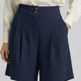 Tailored high waist pleated shorts in Dark Blue, view 11