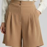 Tailored high waist pleated shorts in Khaki, view 2