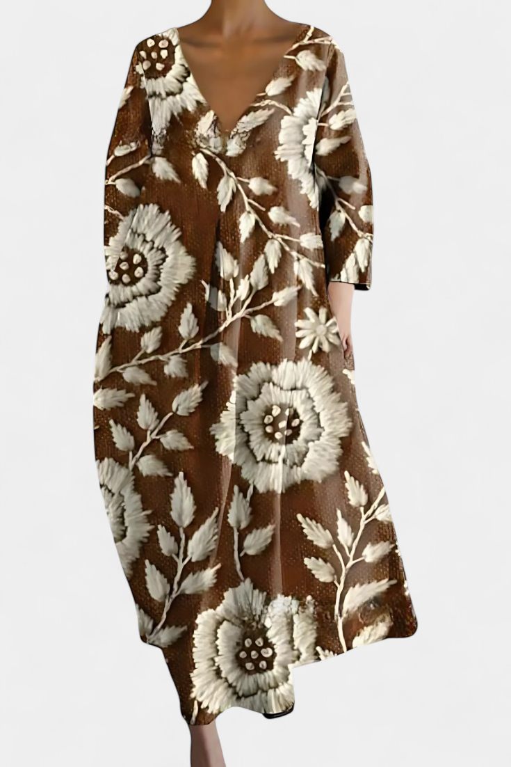 Isalinde V-neck dress in Brown, view 8
