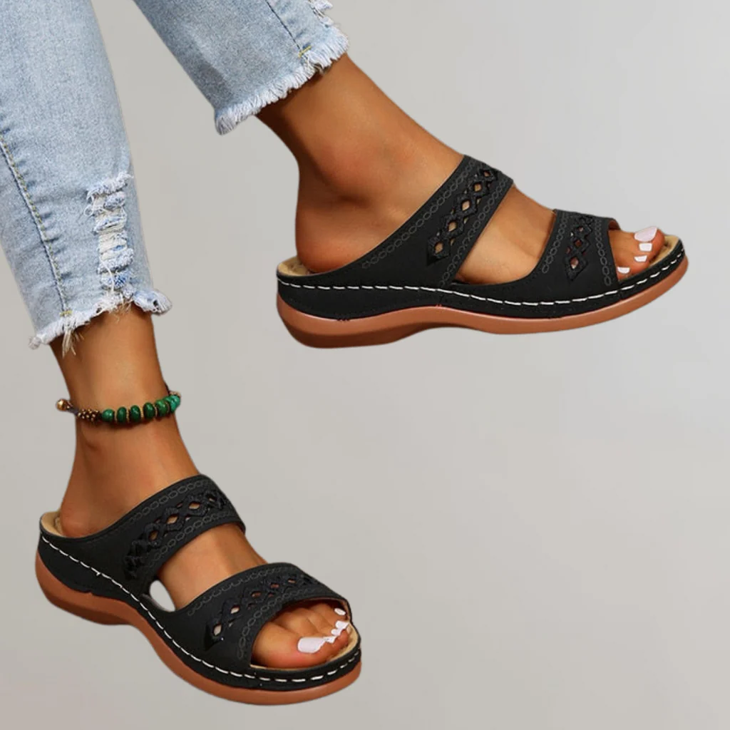 Wendy orthopaedic sandals in Black, view 6