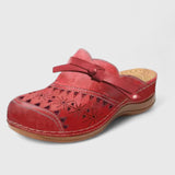 Rue comfortable clogs in Red, view 2
