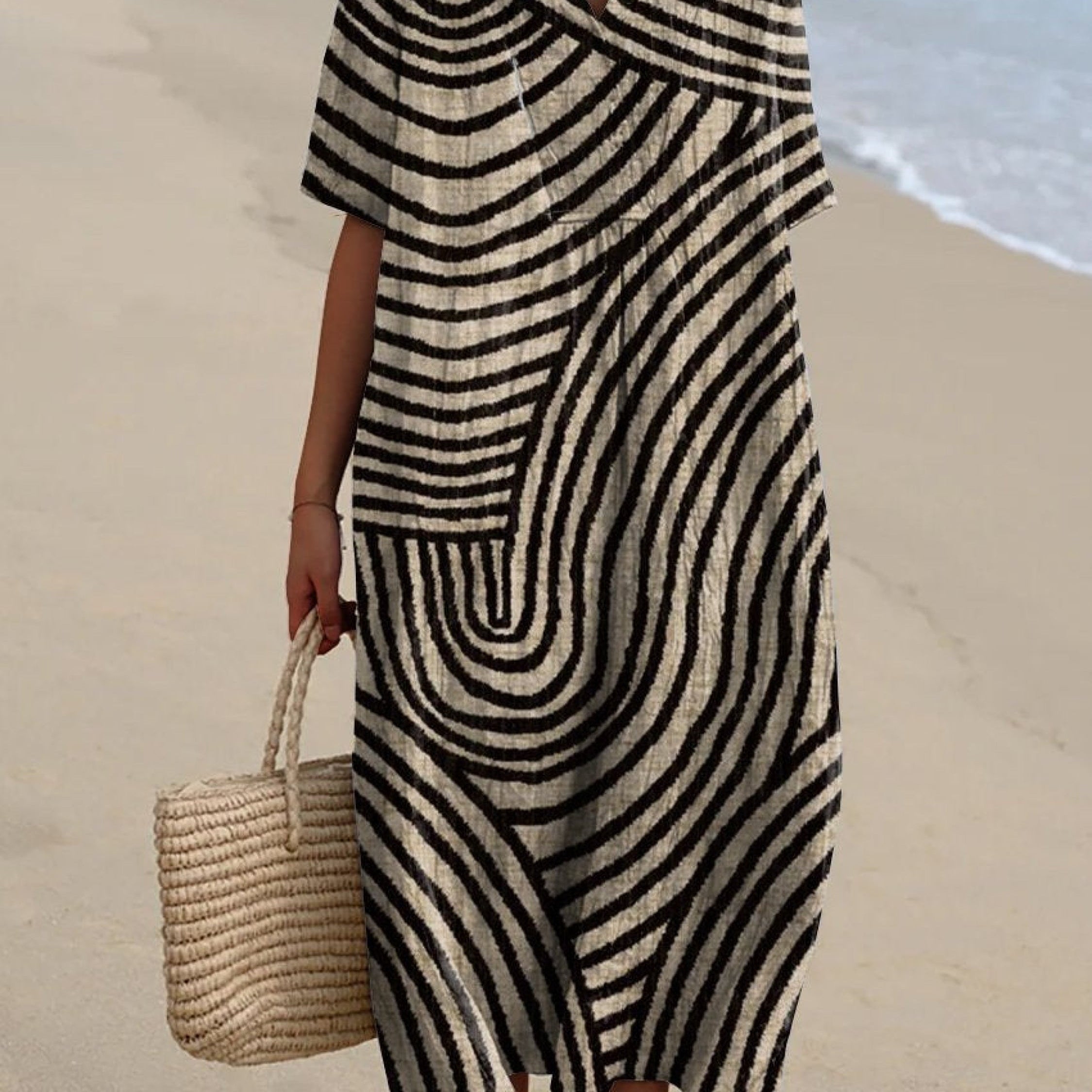 Jinte graphic print dress, front view